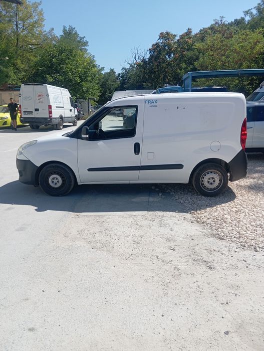 Fiat Doblo 1.3jtd 90 Хладилен
