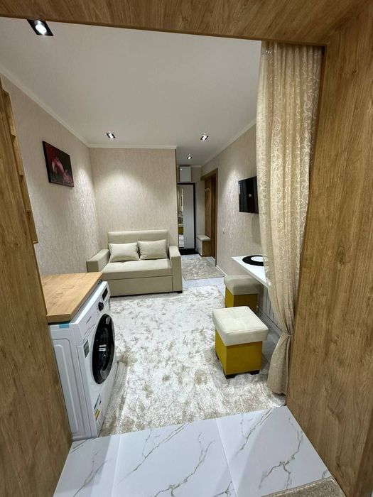 Квартира продаётся метро Мирзо Улугбек 1/4/4 меб тех Чиланзар 4 кварт