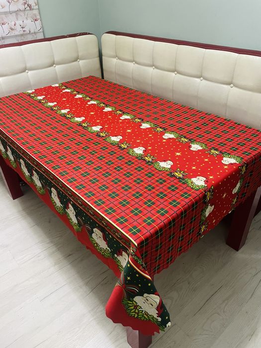 Новогодние скатерти