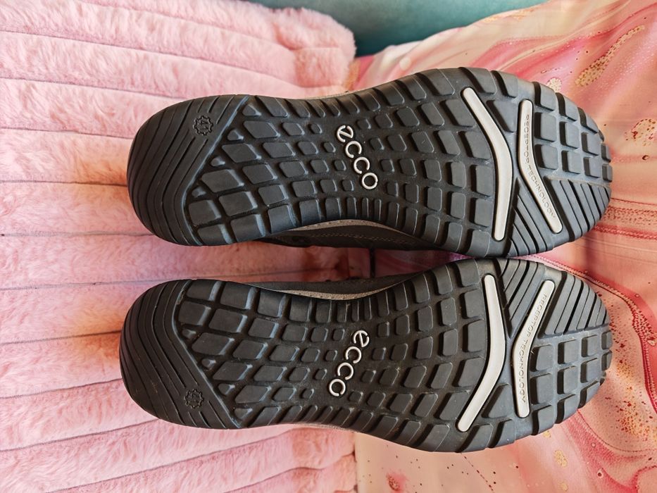 ECOO естествена кожа