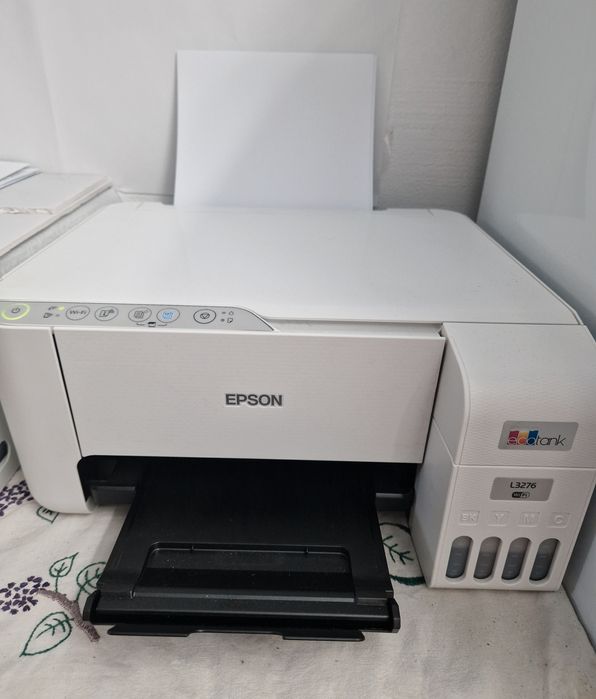 Vând presă termică, imprimanta și accesorii