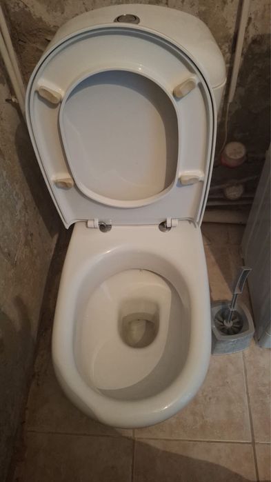 Продам унитаз раковину