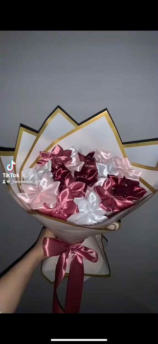 Ръчно изработени букети , малки и големи