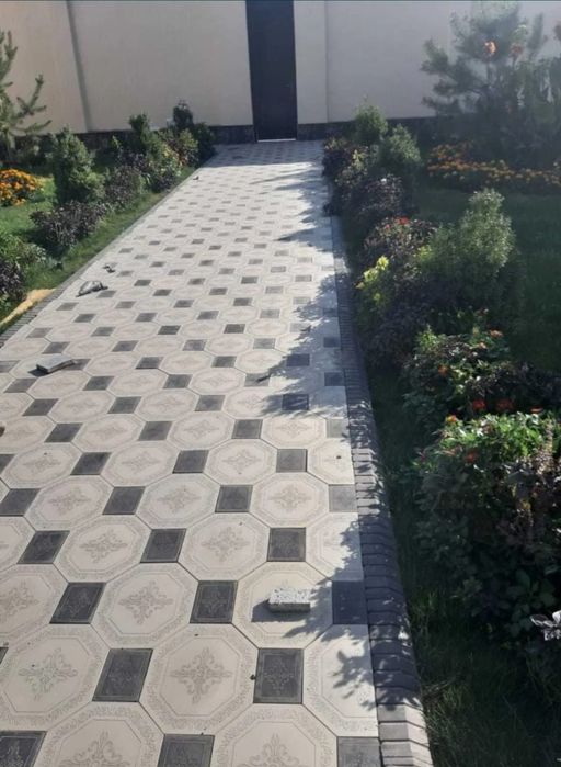 Брусчатки,тратуарные плитки и т.д