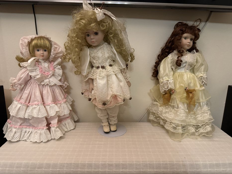 Vand papusi de colectie