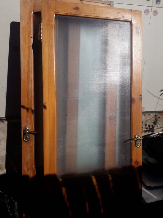 Продам двери межкомнатные