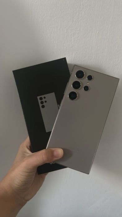 Продам Samsung S24 ULTRA