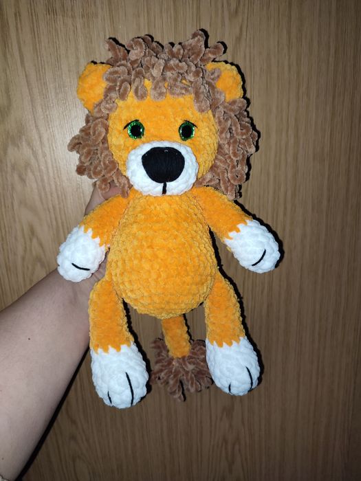 Плюшена играчка лъв, плетена играчка