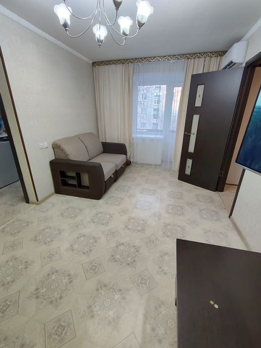 Продам 2 х комн квар. 2-30-3 этаж.