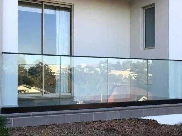 balustrade de sticla