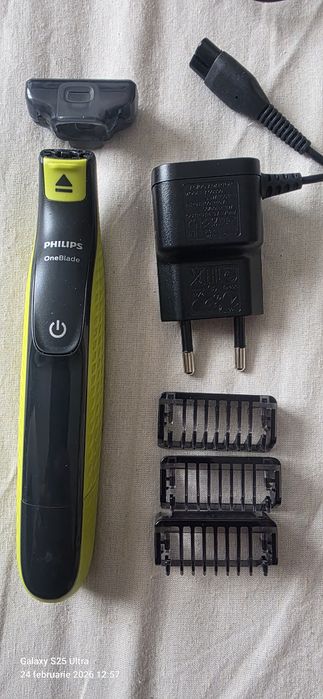 Philips OneBlade QP2520/20 Aparat de barbierit si tuns barba