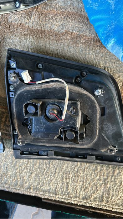 Комплект задних фар на Лексус570