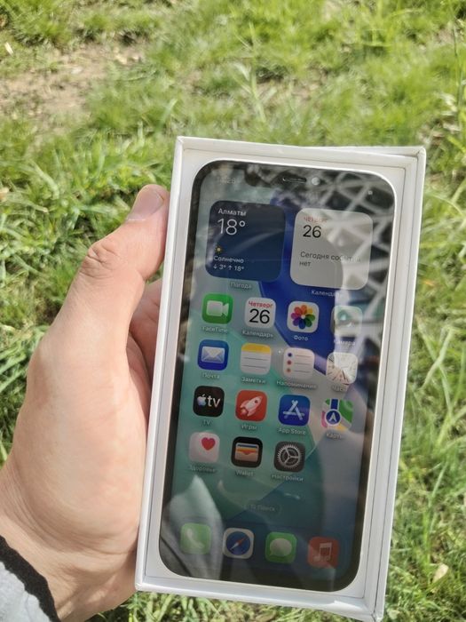 Айфон 12/128G телефон