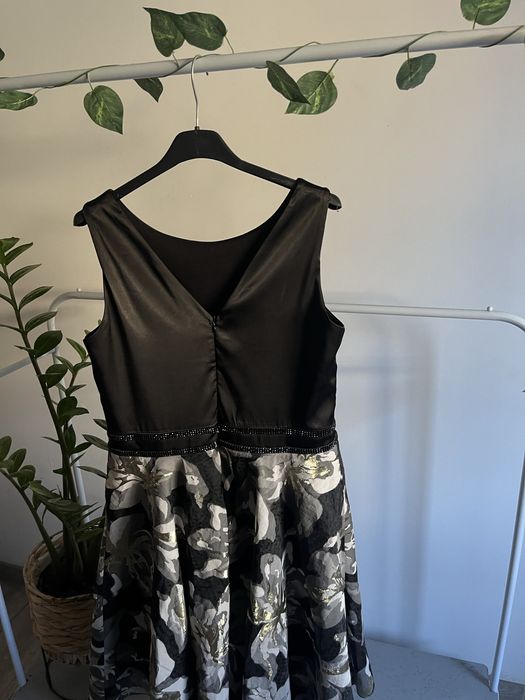 Rochie elegantă de seară mărime L