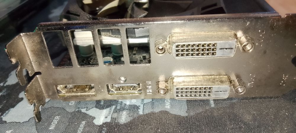Placă video GTX 1050ti 4gb VRAM Gddr5