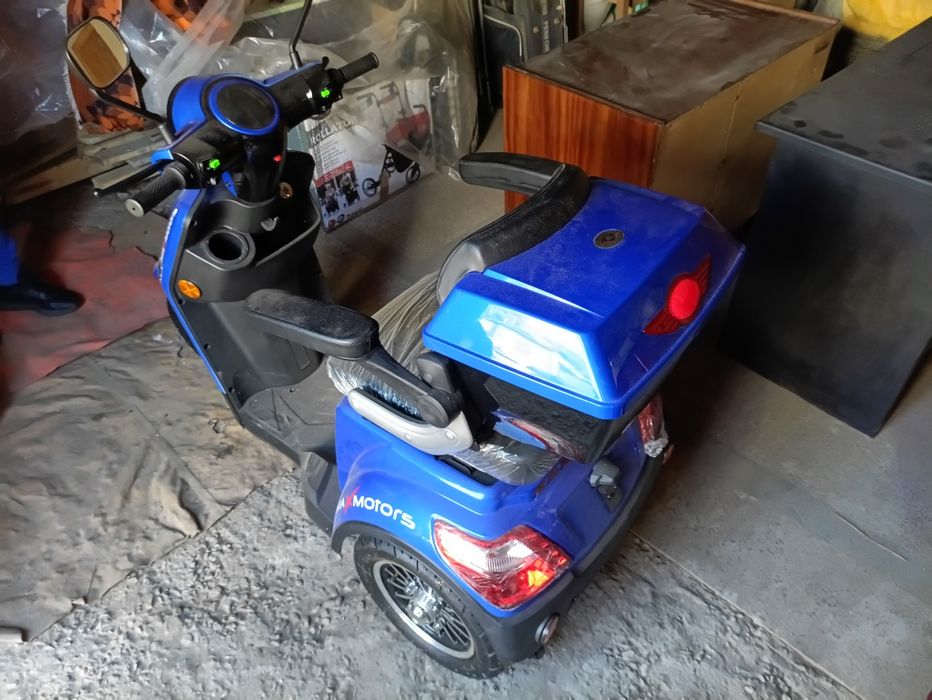 Нова Триколка за инвалиди Max Motors