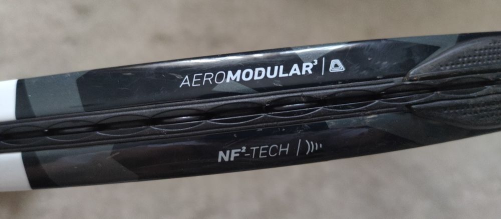 Babolat Pure Aero 2023 - 300g/100in/L2/16x19