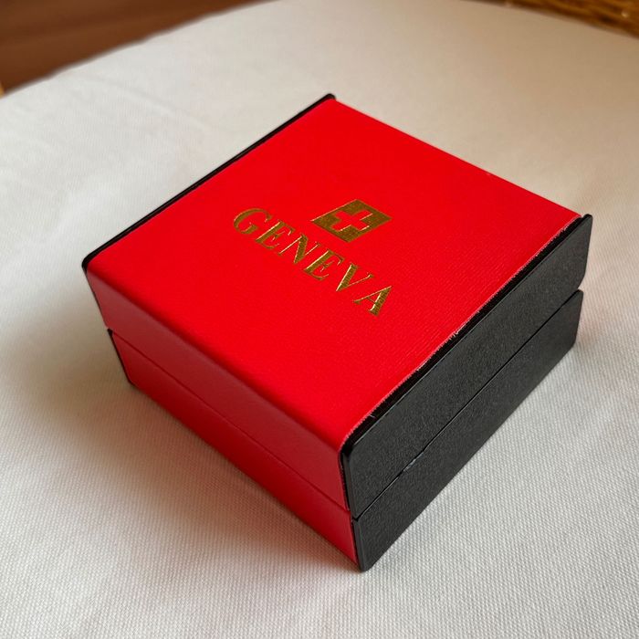 Vand set ceasuri (nou, nefolosit)