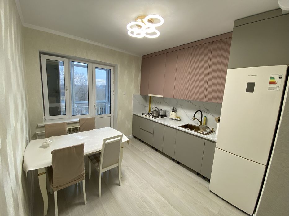 Сатылады бір бөлмелі пәтер!