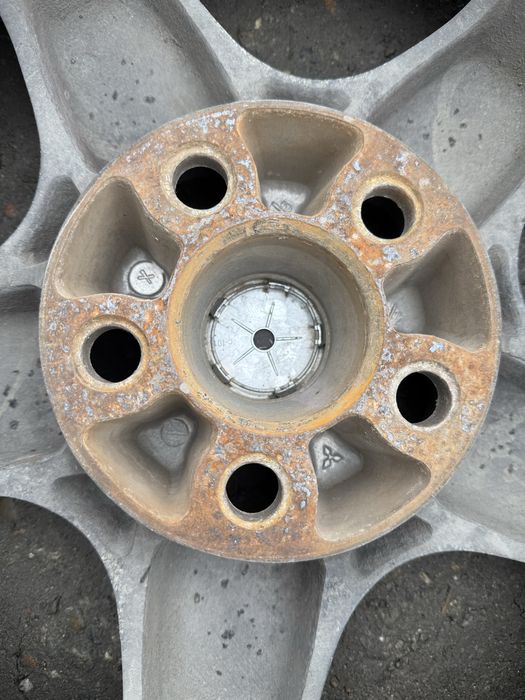 Литые колеса  R15 ( 5*114,3 )