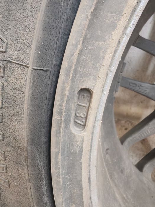 OZ Racing F1  7Jx15H2 ET 37  LK 4x100 +4x108