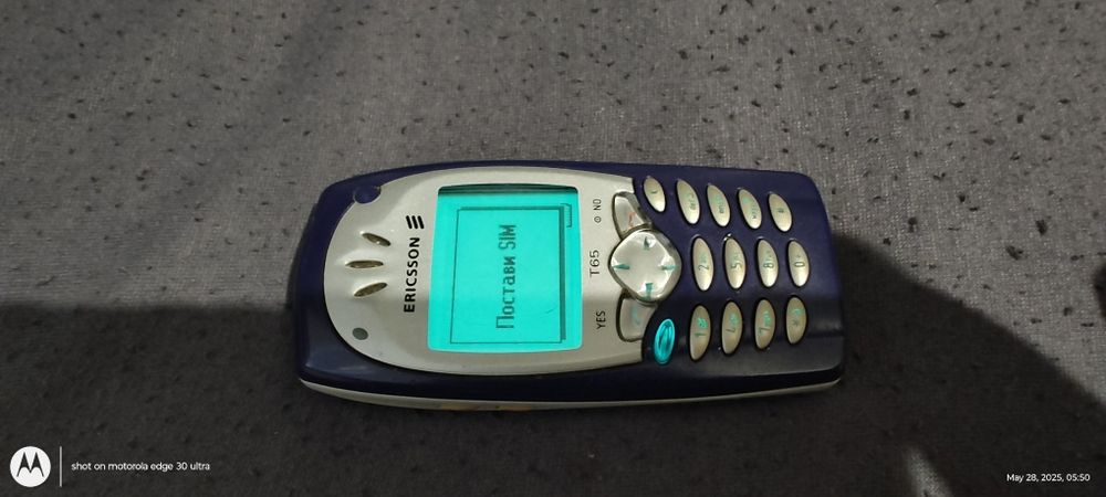Ericsson T65 телефон