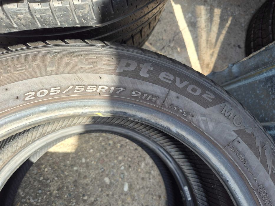 2 Anvelope de IARNA - 205/55/17 91H - Hankook I*CEP EVO 2 - Stare F BUNA - DOT 2019 !