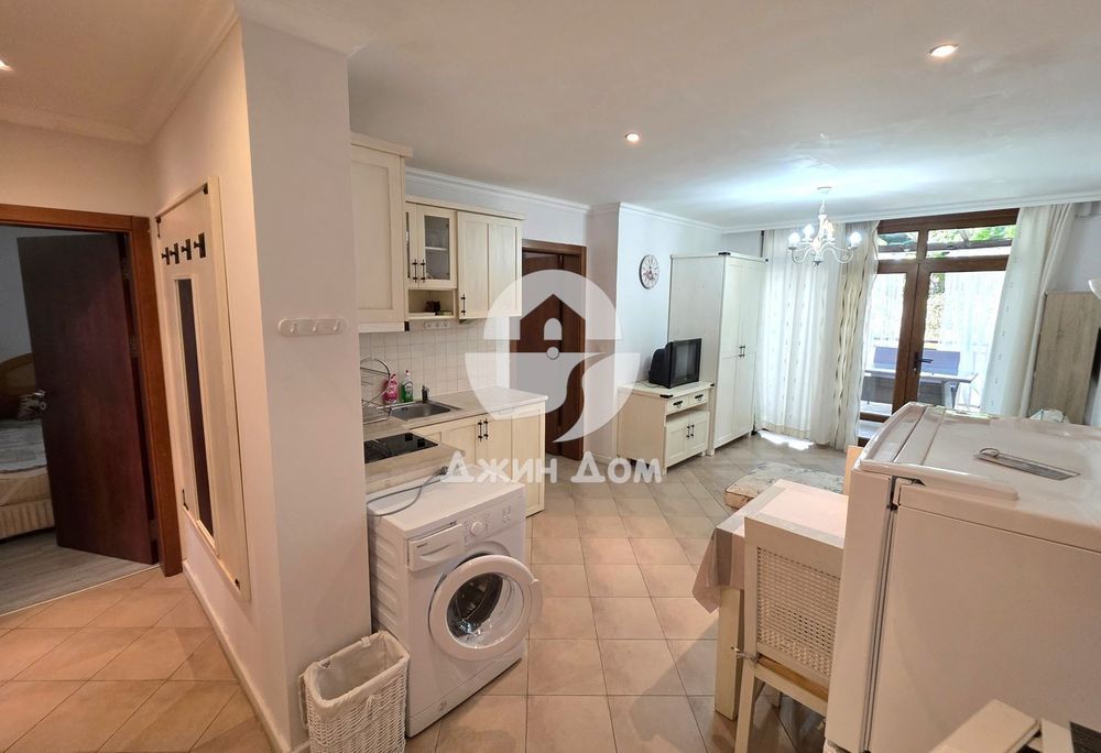Продава се Тристаен апартамент в Свети Влас - 88 кв.м за 1590 €/кв.м - Снимка #3