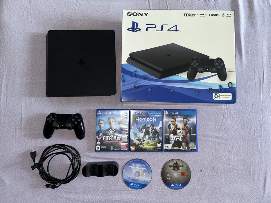 Sony Playstation 4 slim Playstation 4