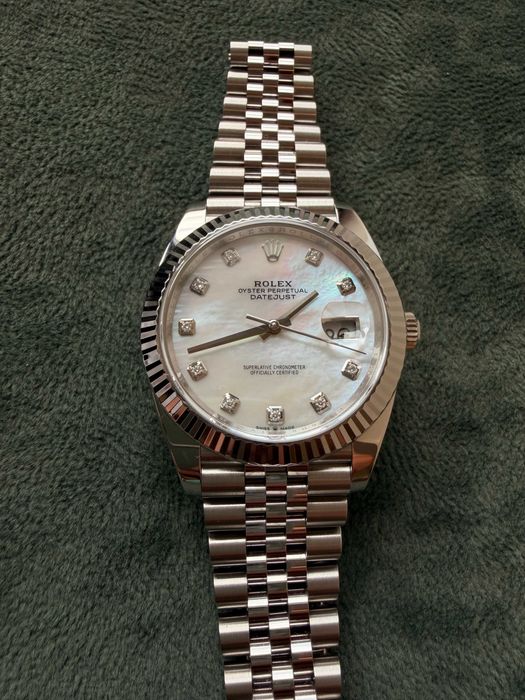 Rolex DateJust 41 126334 Jubilee Верижка с Диаманти и Перлен Циферблат