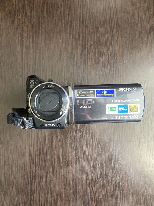 Продам видеокамеру Sony