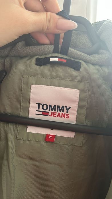 Geacă iarna tommy jeans
