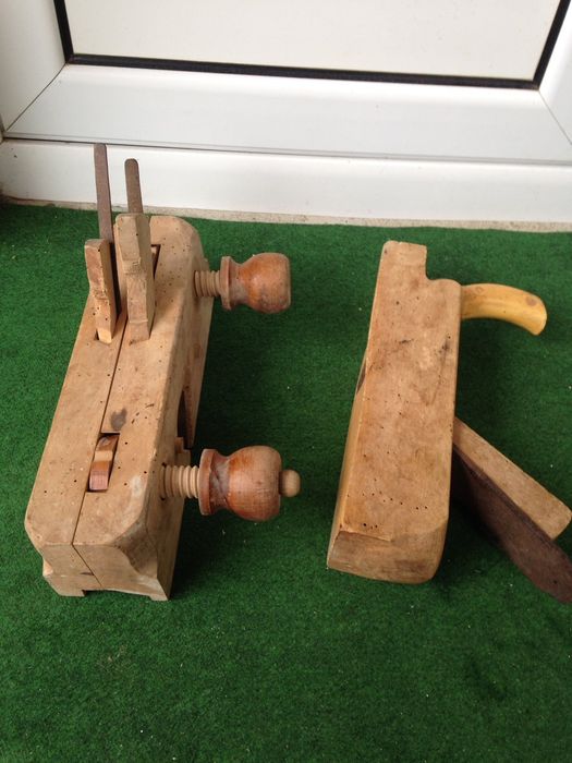 Ръчно ренде два модела