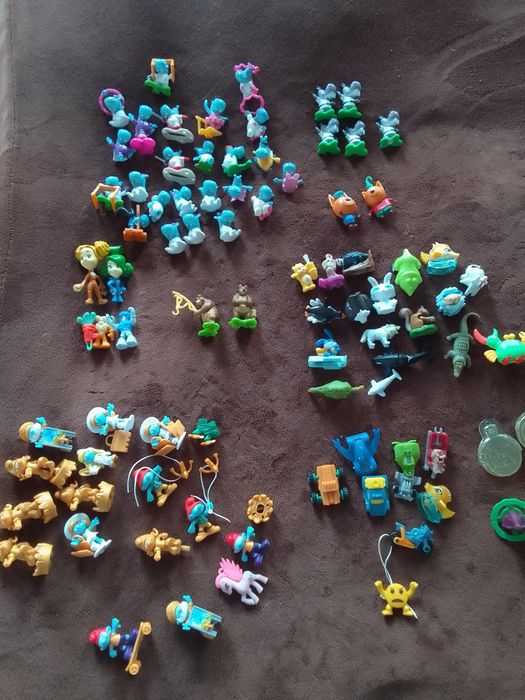 Продам игрушки из киндоров