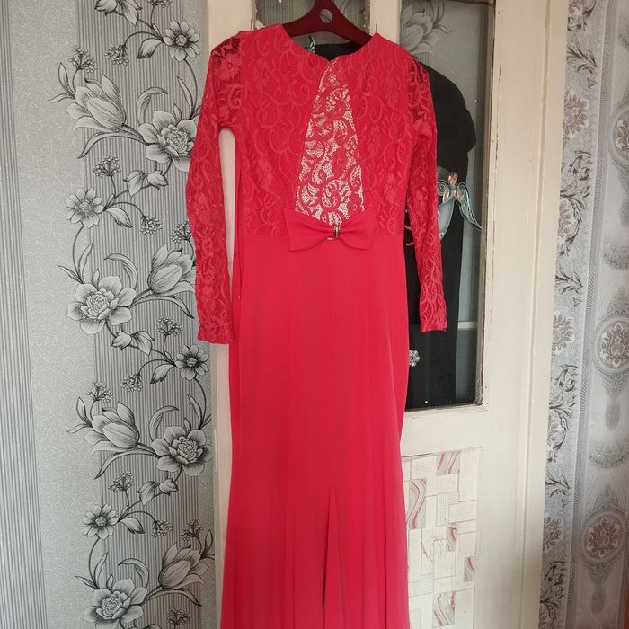 Вечернее платье ..