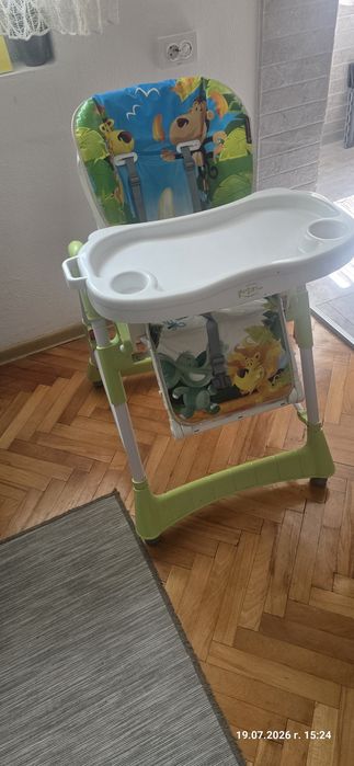 Стол за хранене на деца и бебета