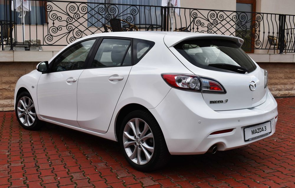 MAZDA 3 2011 — imagine 3