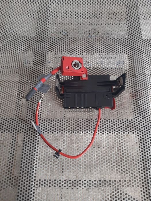 Barna Baterie Tablou Panou Sigurante Bmw E87 E88 E81 E82 E90 E91 E92 E93 Cod 6936653