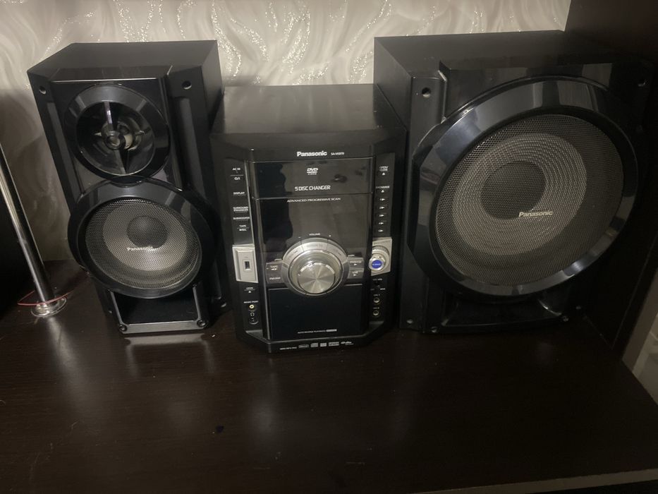 Продам музыкальный центр