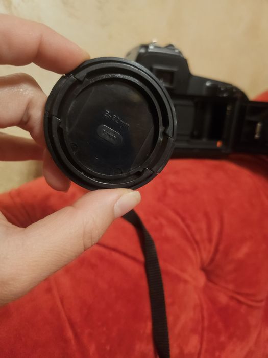 Aparat foto Canon EOS 1000F