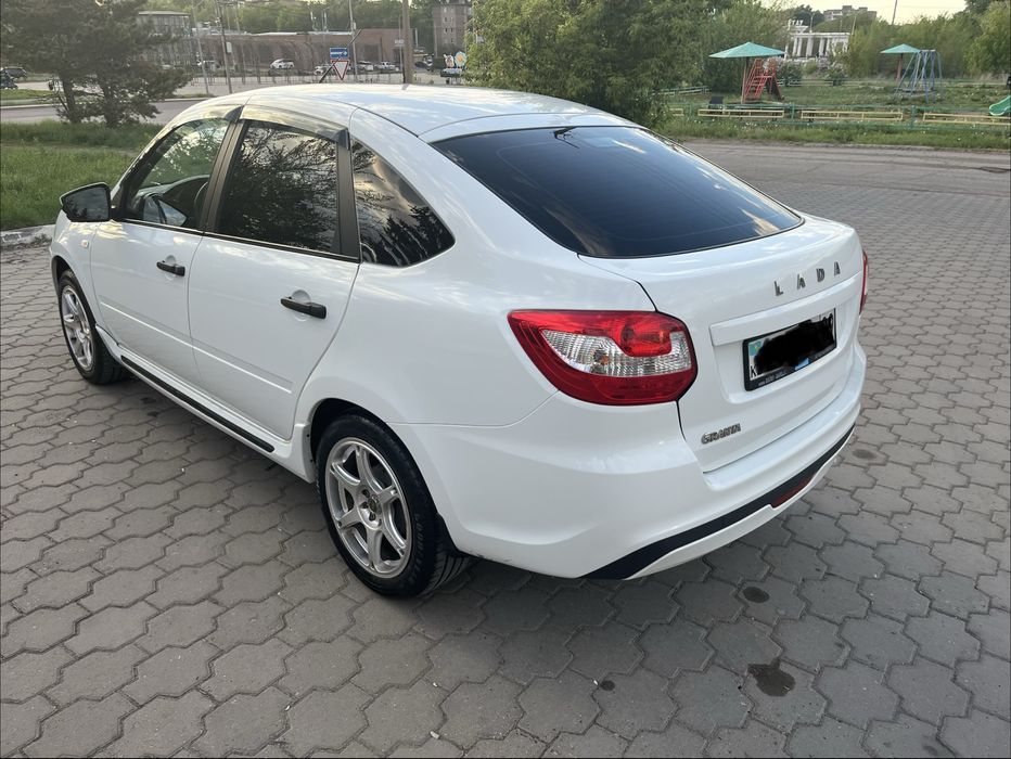 Lada granta fl liftback