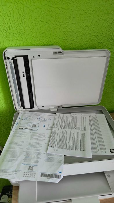 Купен 250лв Мастиленоструен цветен принтер HP Deskjet Plus скенр копир