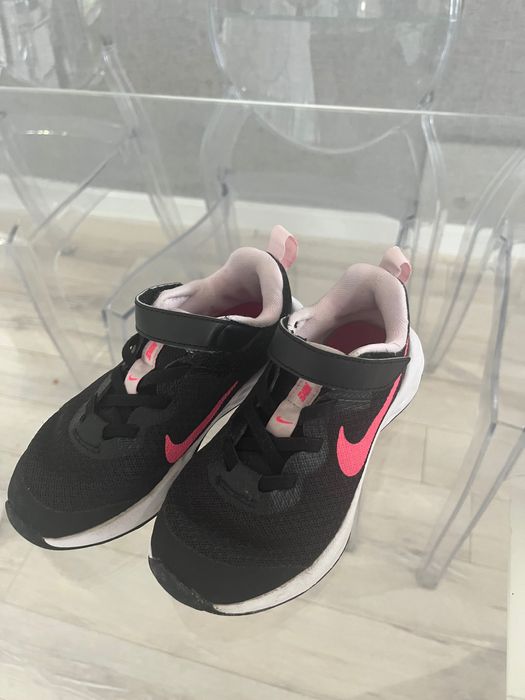 Спортни Маратонки за Деца Nike REVOLUTION 6