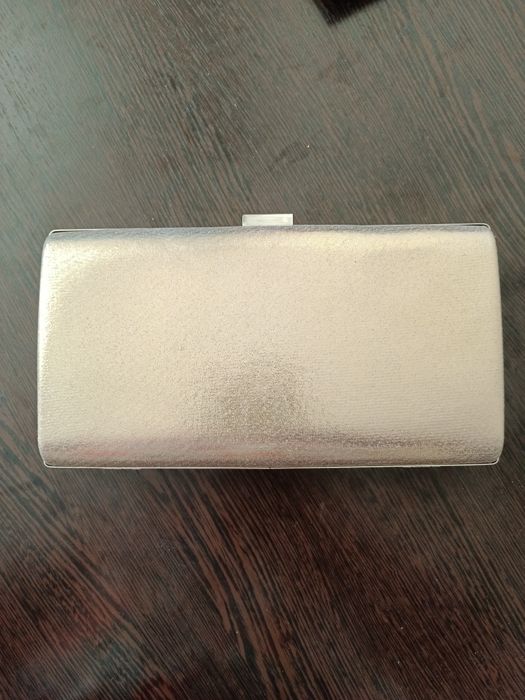 Продам клатчи новые