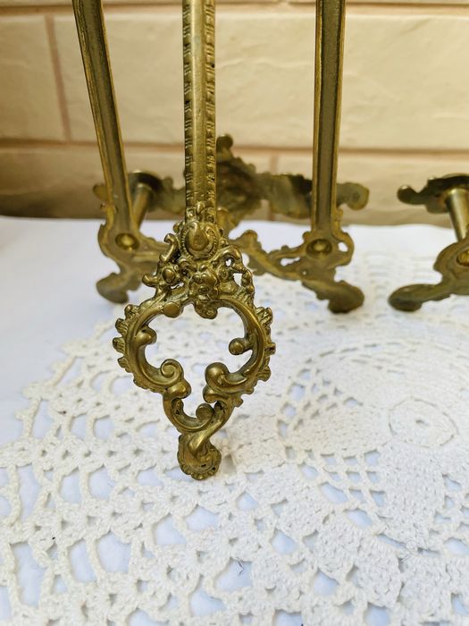 Красива месингова поставка от Англия