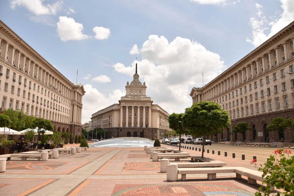 Продава се Тристаен апартамент в София, Център - 100 кв.м за 2300 €/кв.м - Снимка #16