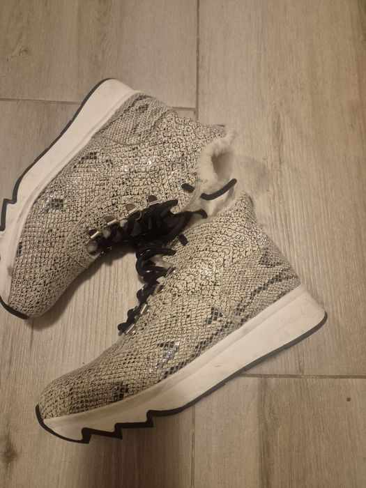 Дамски зимни боти