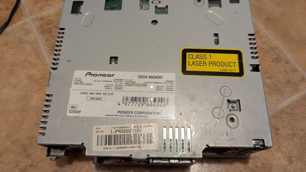 Radio casetofon Pioneer DEH-1600R