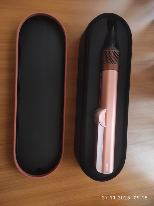 Aparat de indreptat parul Dyson HT01 Airstrait™, 1600W, motor Hyperdym