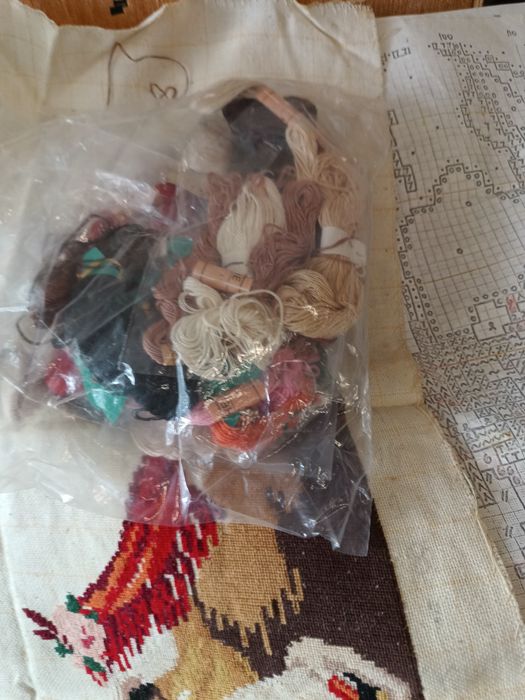 Голям гоблен ДОРИТА , малък Мадоната на Стефанова и Момичето с шапката